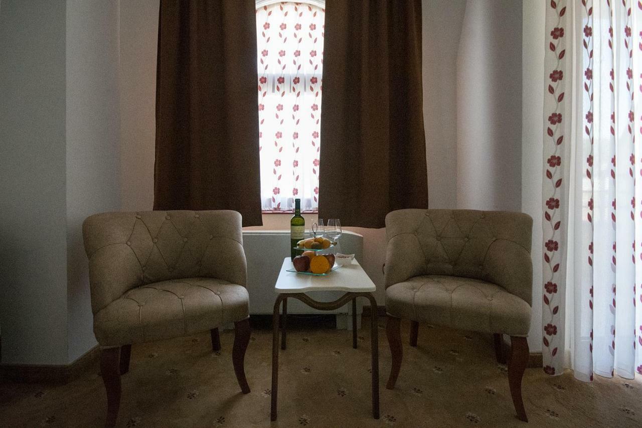 Hotel Nar גבגלייה מראה חיצוני תמונה