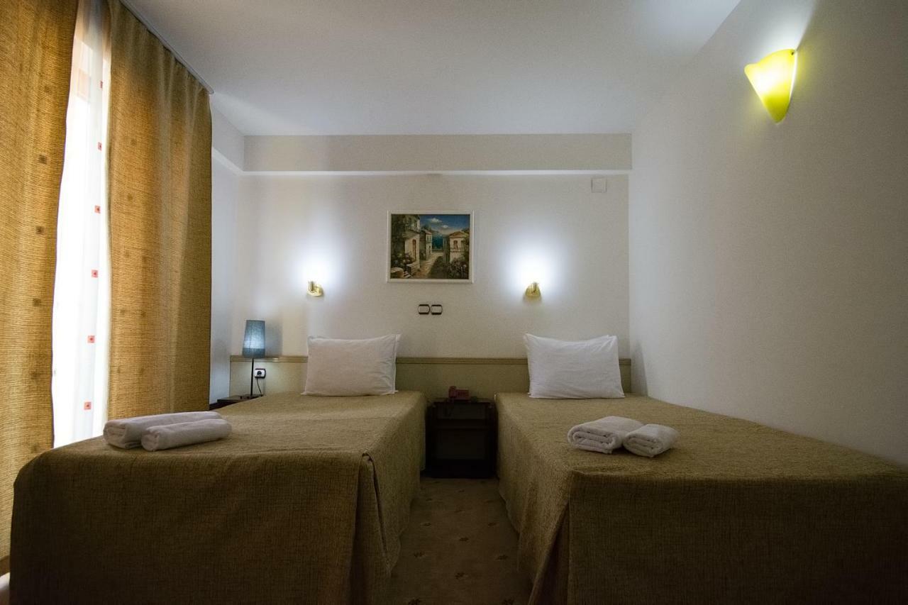 Hotel Nar גבגלייה מראה חיצוני תמונה