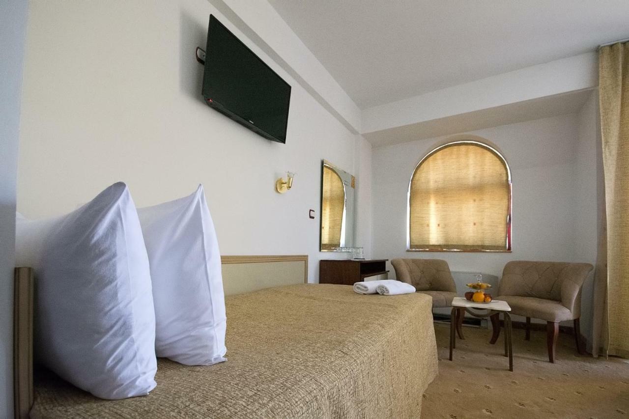 Hotel Nar גבגלייה מראה חיצוני תמונה